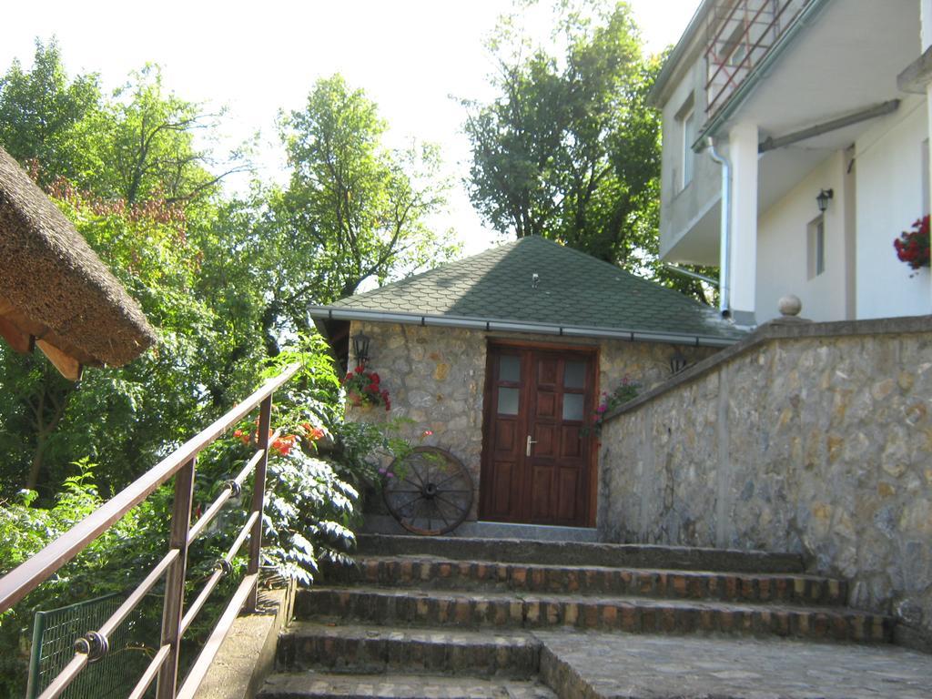 Apartment Vistanova Vrdnik Extérieur photo