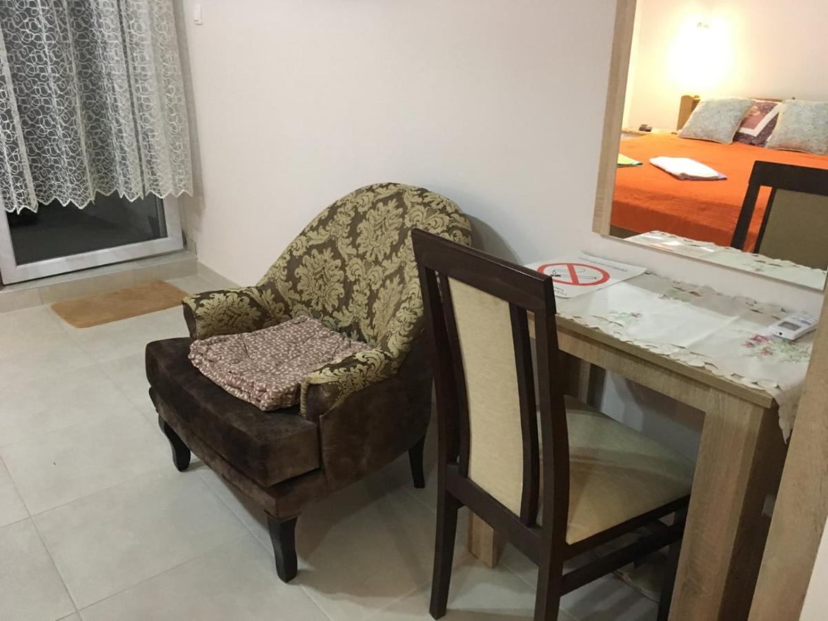 Apartment Vistanova Vrdnik Extérieur photo